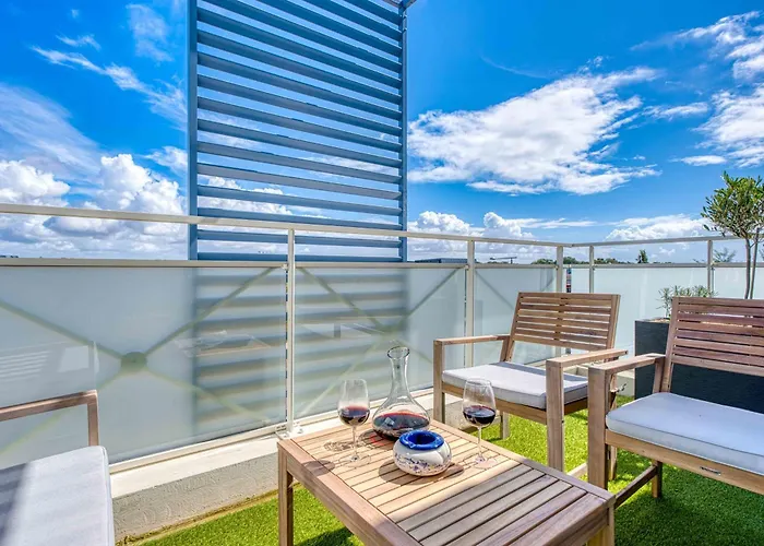 Olonna Et Terrasse A 7 Min Des Plages